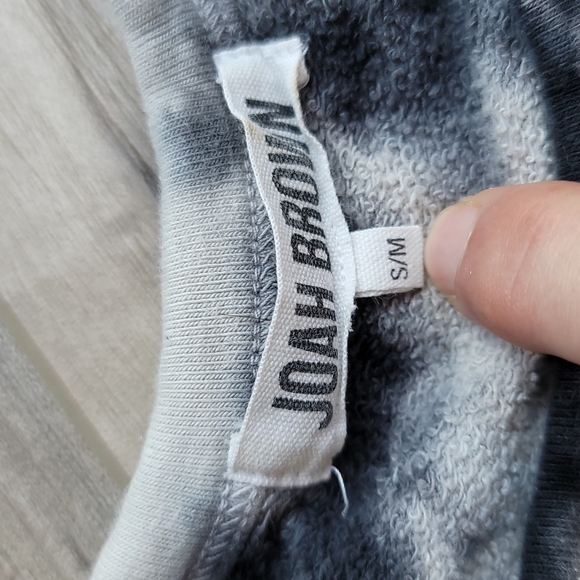 JOAH BROWN  COOKIES AND CREAM SWEATSHIRT SIZE SMALL/MEDIUM - Picture 4 of 5